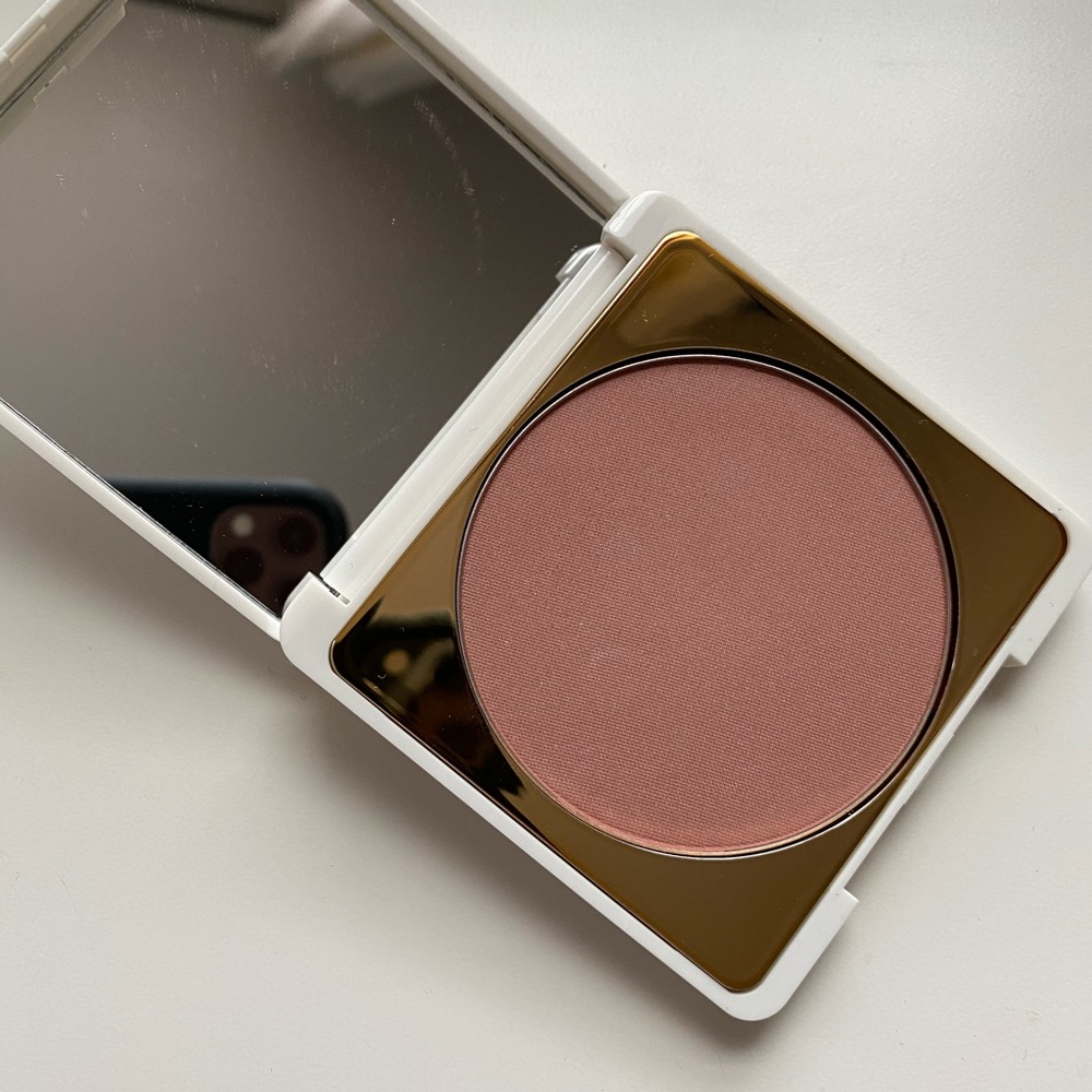 SAINT Cosmetics Radiance Finish Blush